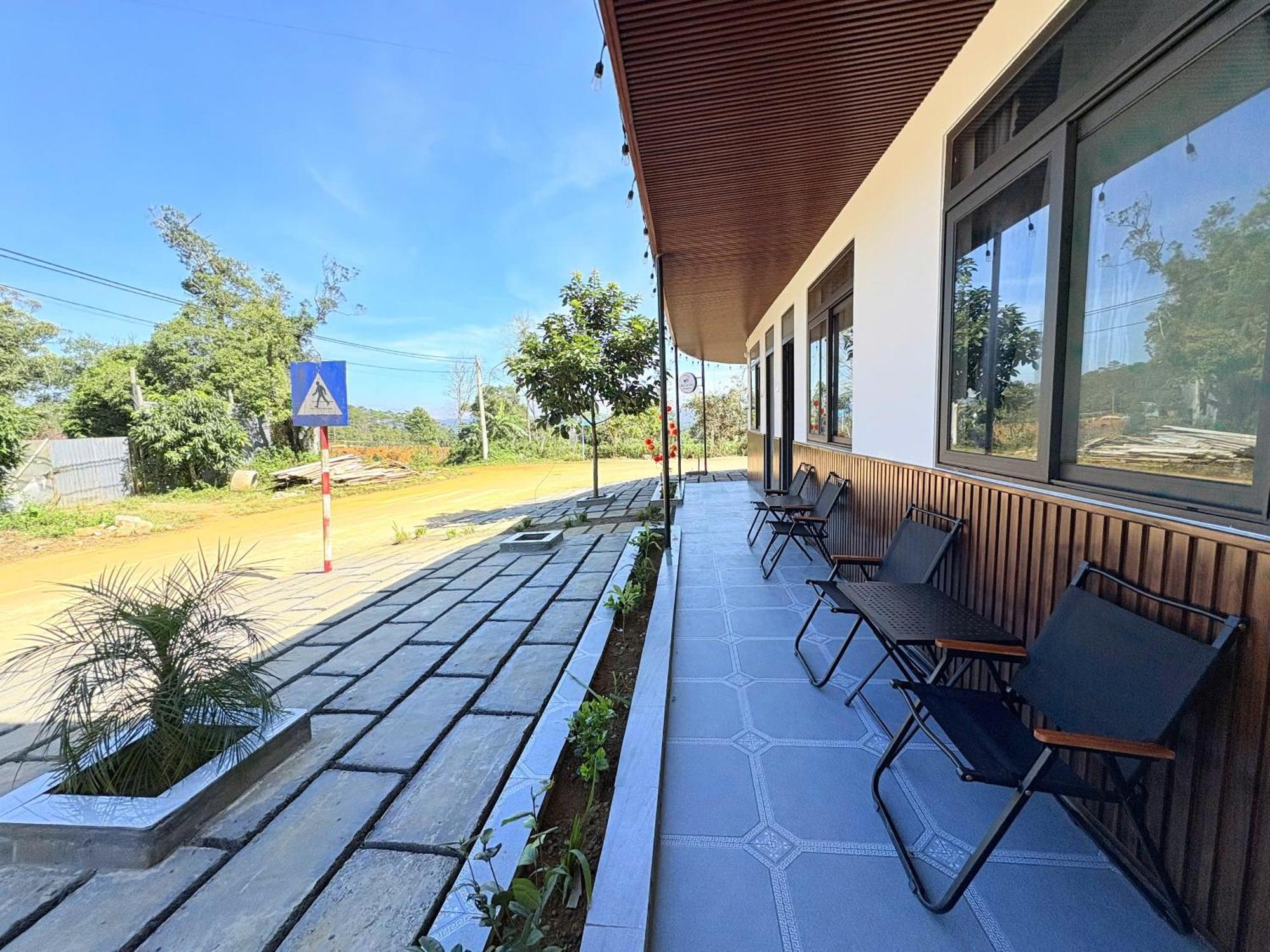 Homestay Nha Cua Gao Kon Tum Dış mekan fotoğraf